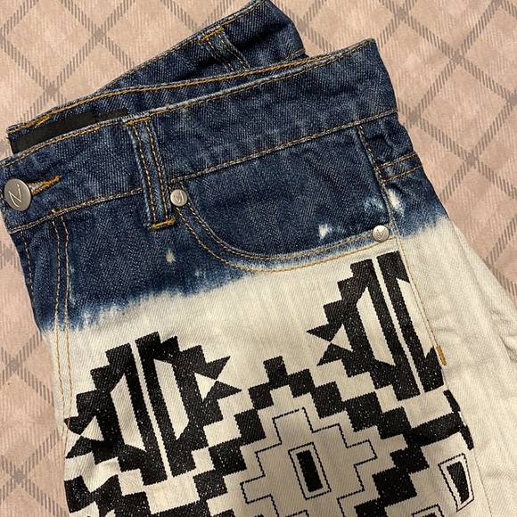 Cute minkpink shorts size M - Picture 4 of 4